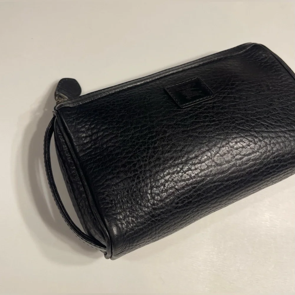 Burberry vintage leather travel pouch - Picture 9 of 10